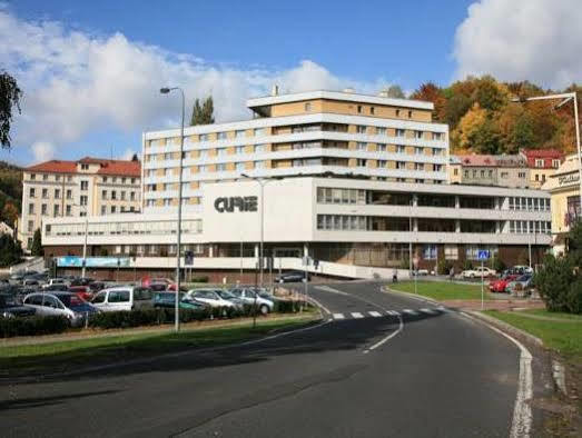 Отель Complex Curie Яхимов Экстерьер фото